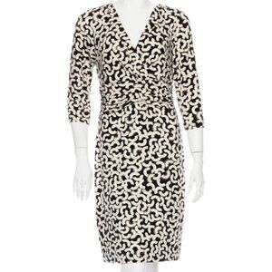 David Meister Dress Black and Cream lined sheath dress Size 8 office to evening